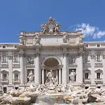 Luxury Trevi Apartament